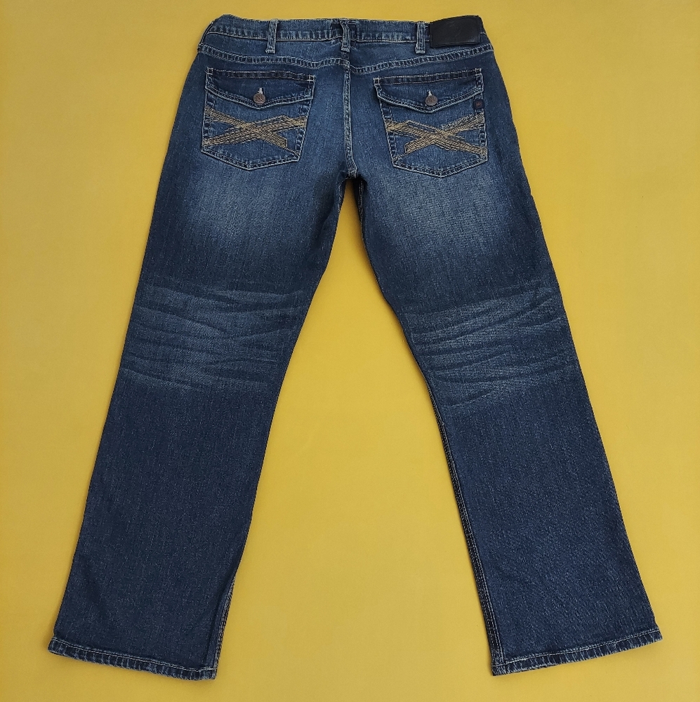 Rock & Republic Men's Jeans Size 36x30 Straight Leg Dark Wash Blue Denim